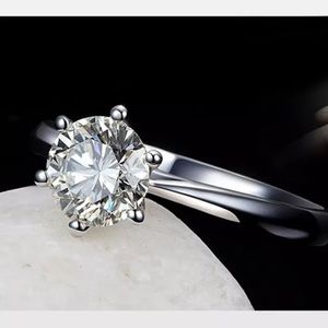 Romantic 925 Sterling Silver Cubic Zirconia Ring